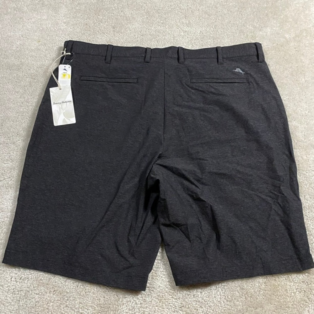 Tommy Bahama Chip Shot Shorts Mens 42LG Grey UPF 30 Golf Performance New
